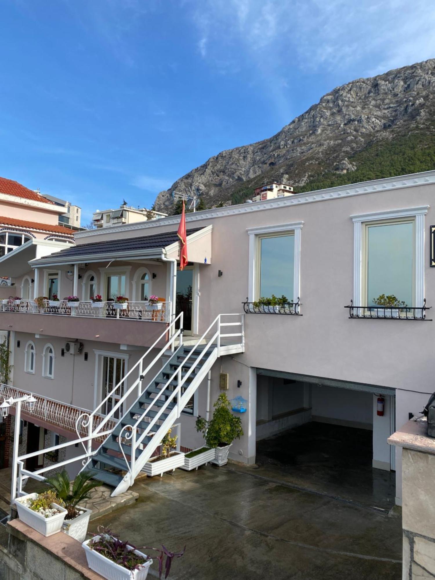 Alesio Bed & Breakfast *